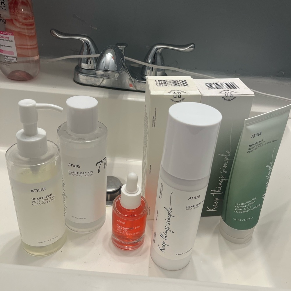 Anua Heartleaf Skincare Collection - White, Green, and Red